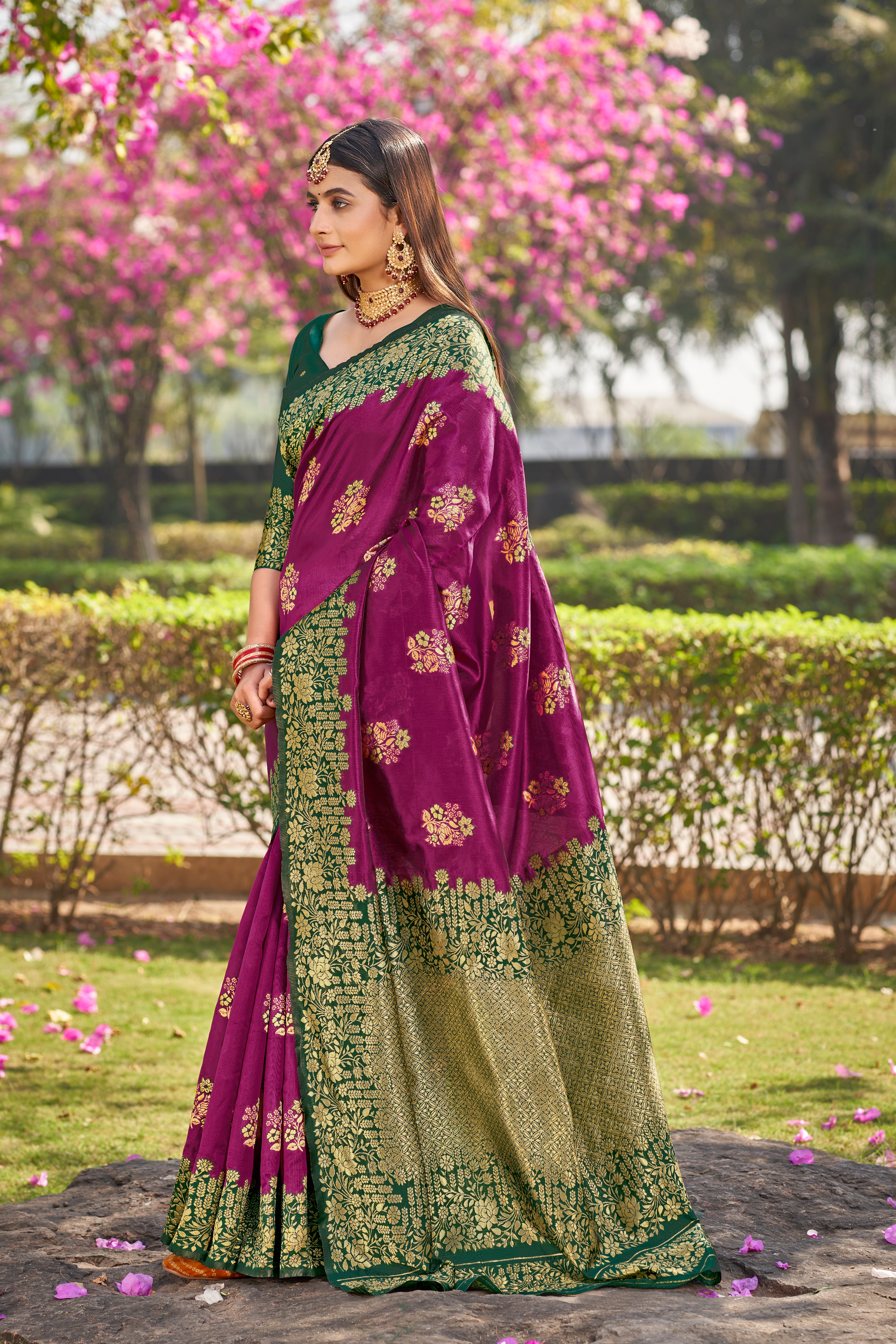 Floral Kanjeevaram Woven Design Zari Baluchari Saree