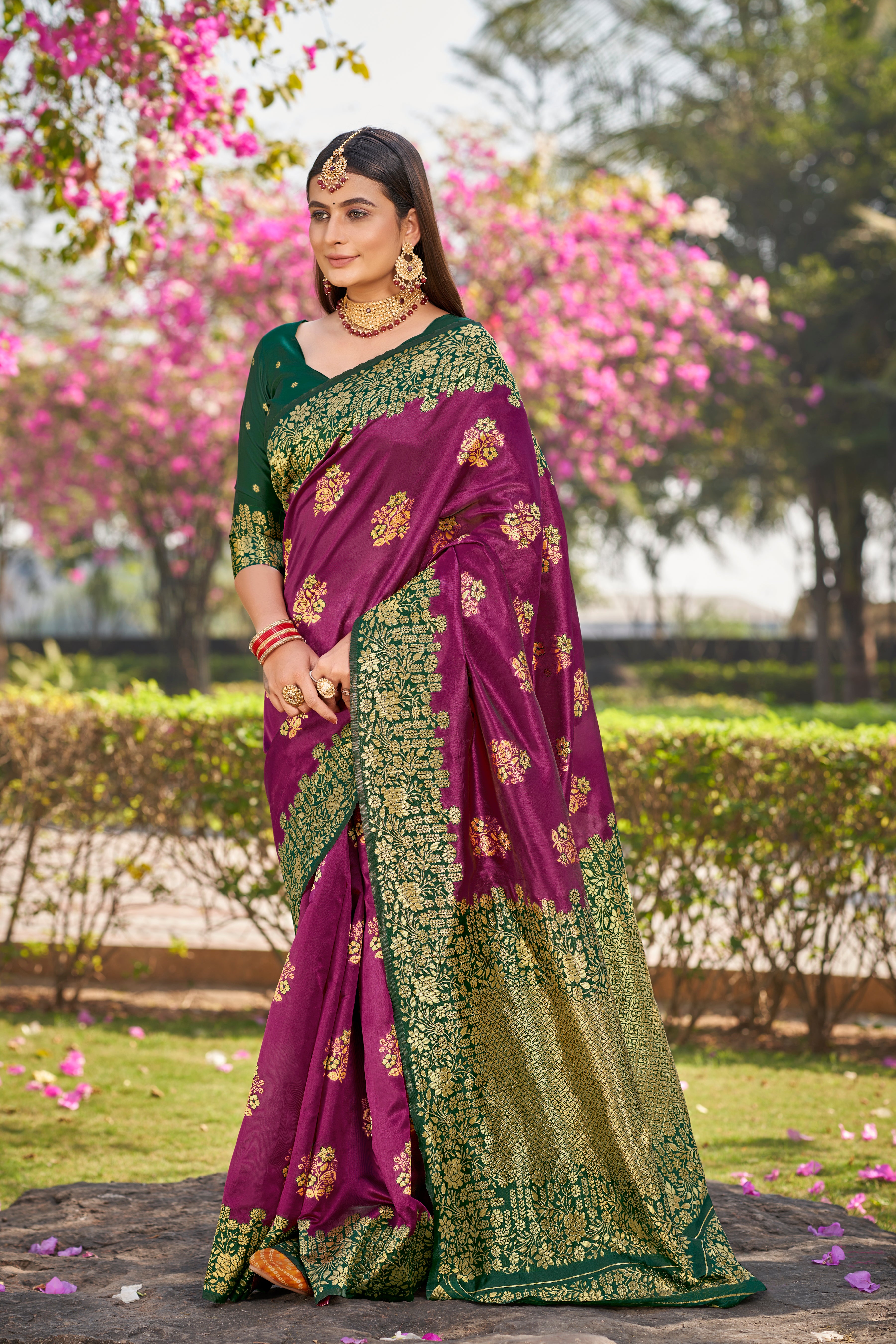 Floral Kanjeevaram Woven Design Zari Baluchari Saree