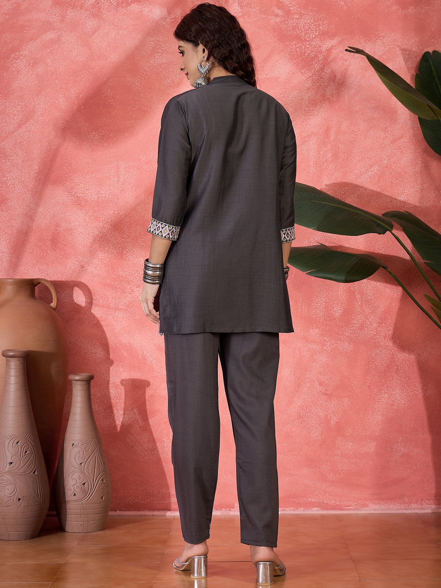 Embroidered Mandarin Collar Neck Tunic & Trousers Co-Ords