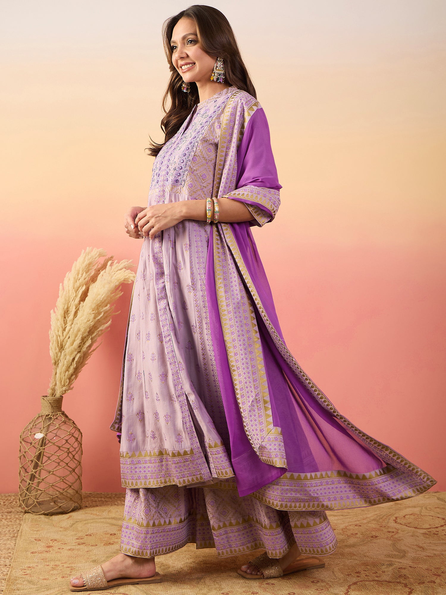 Women Embroidered Anarkali Kurta Set With Dupatta