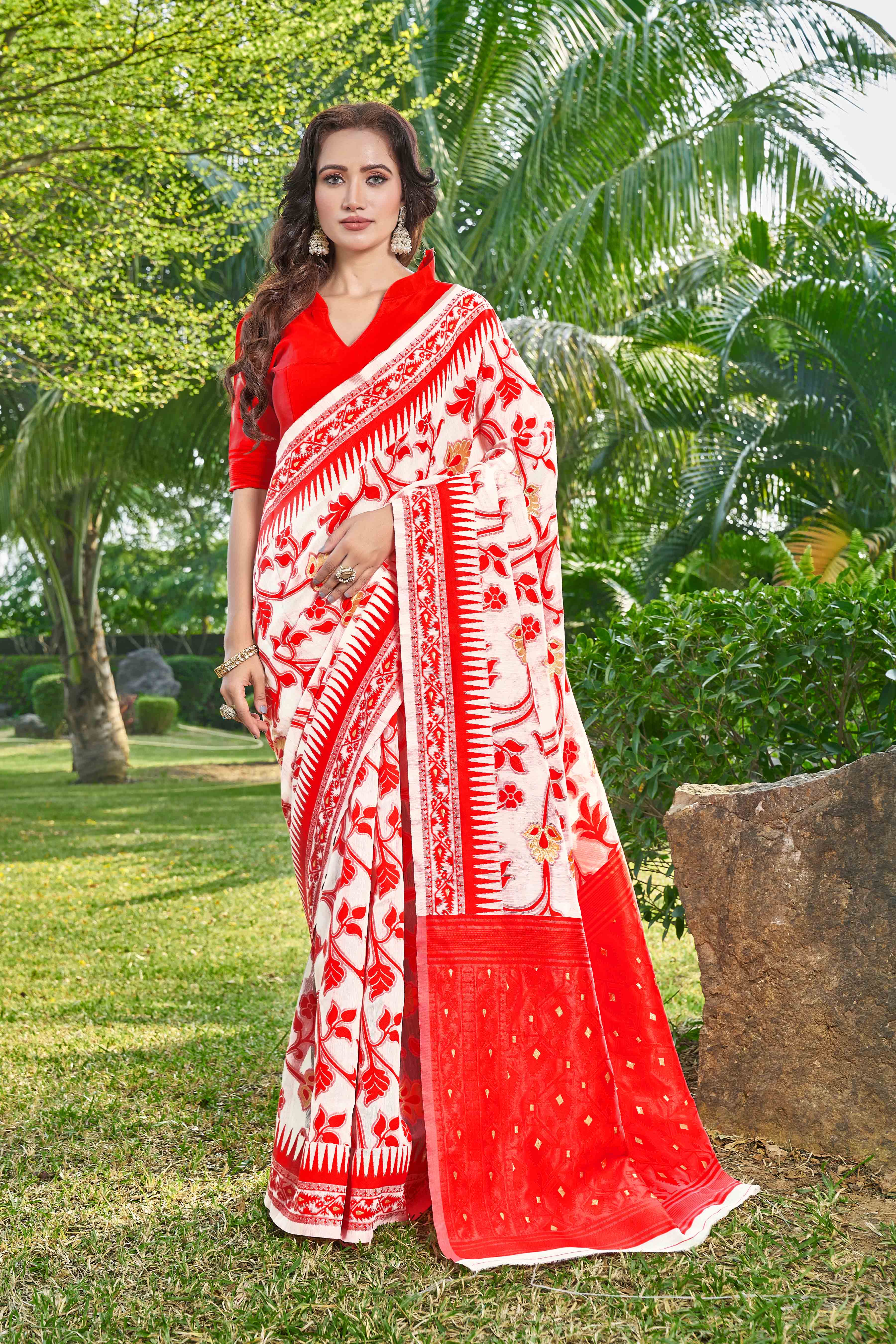 Floral Printed Zari Silk Cotton Jamdani Saree