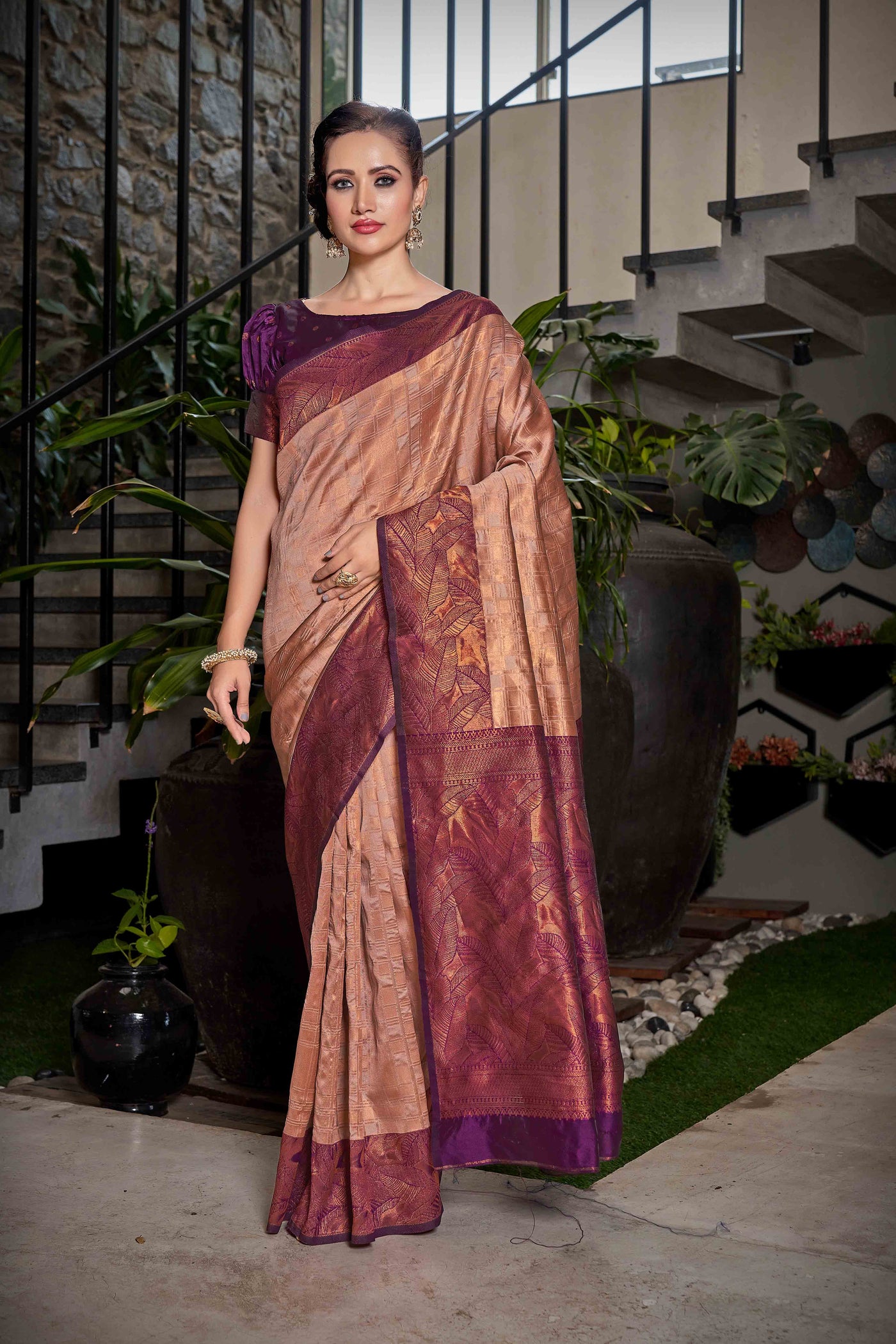 Ethnic Motif Woven Design Zari Kanjeevaram Saree