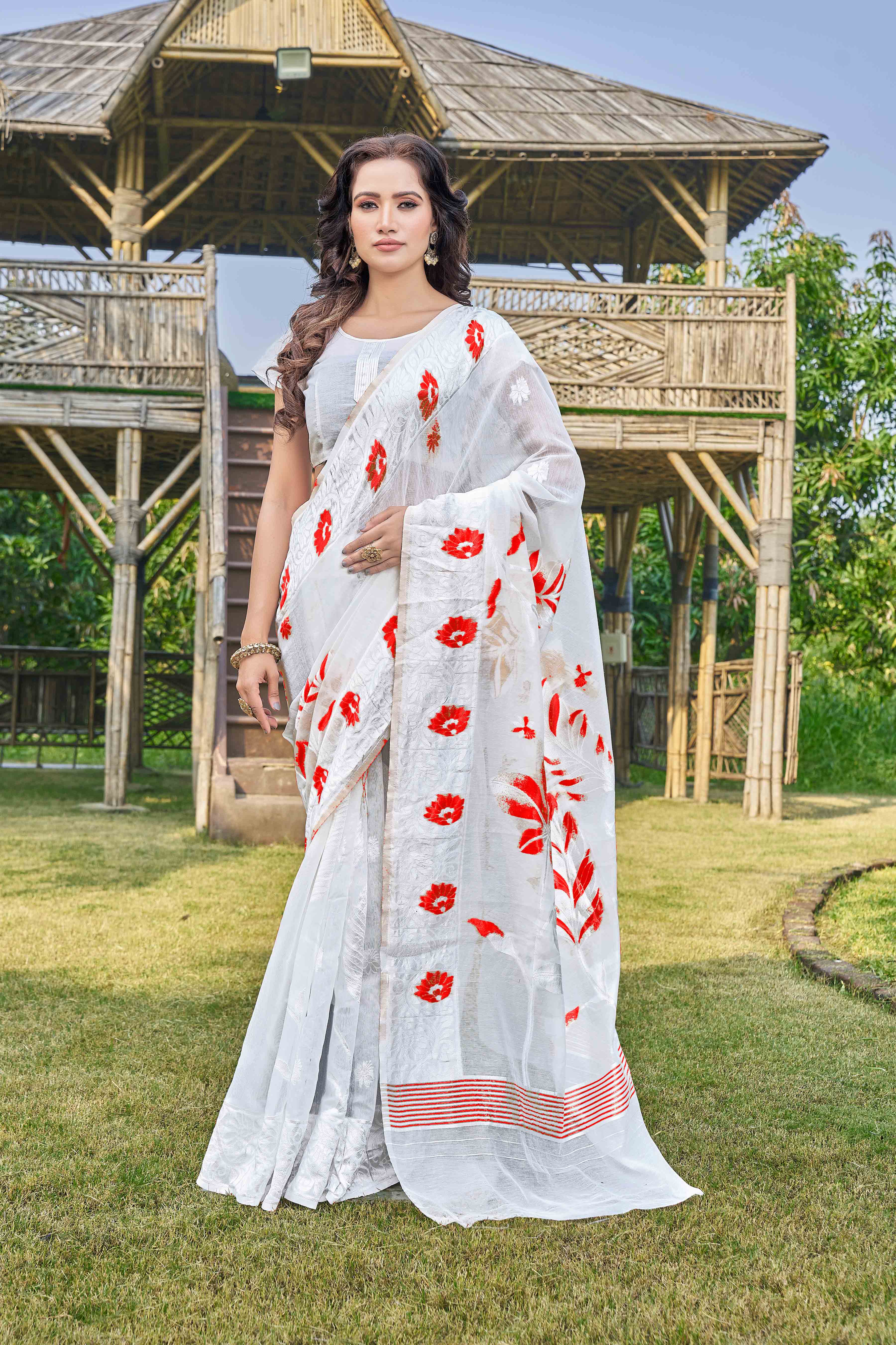 Floral Woven Design Zari Silk Cotton Jamdani Saree