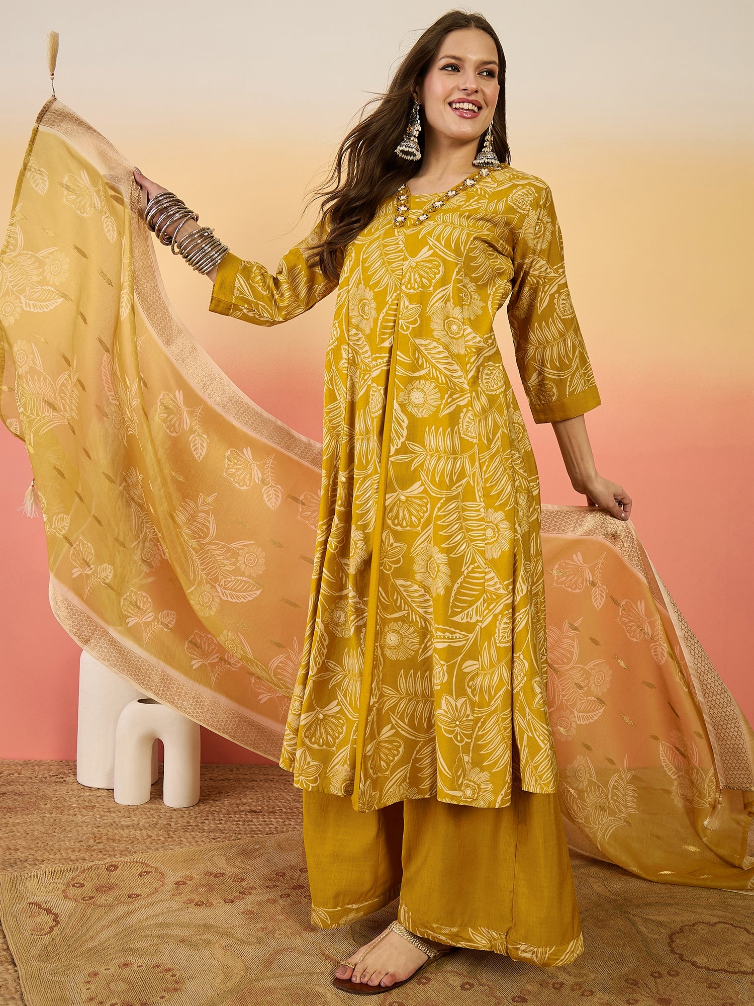 Women Floral Printed & Thread Work Detailed Anarkali Kurta With Palazzo Set