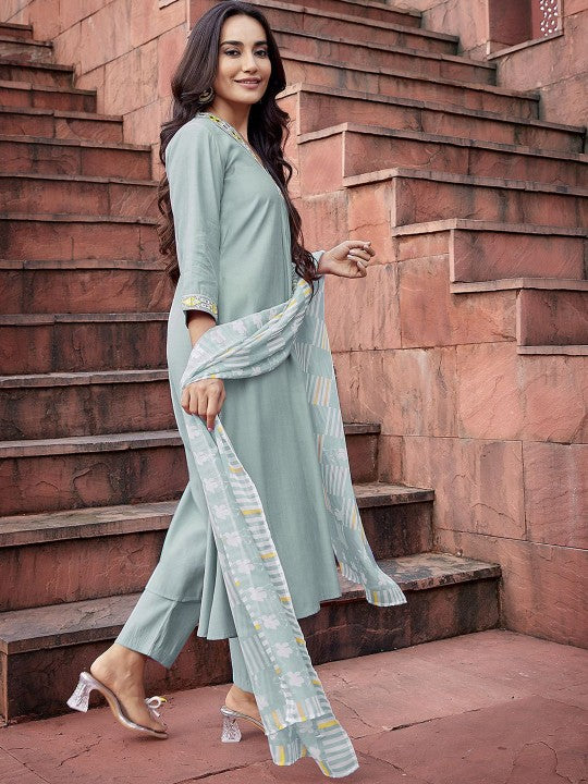 Women Geometric Pleated Mirror Work Kurti with Trousers & With Dupatta