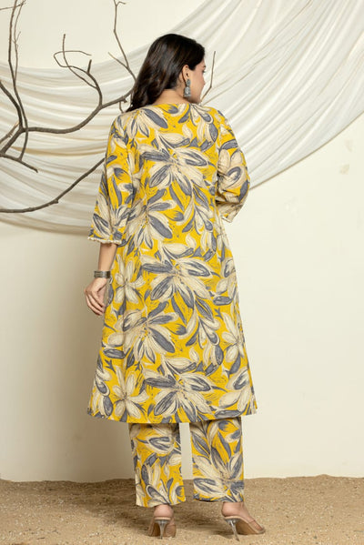 Women Cotton Floral Printed Kurta With Pant