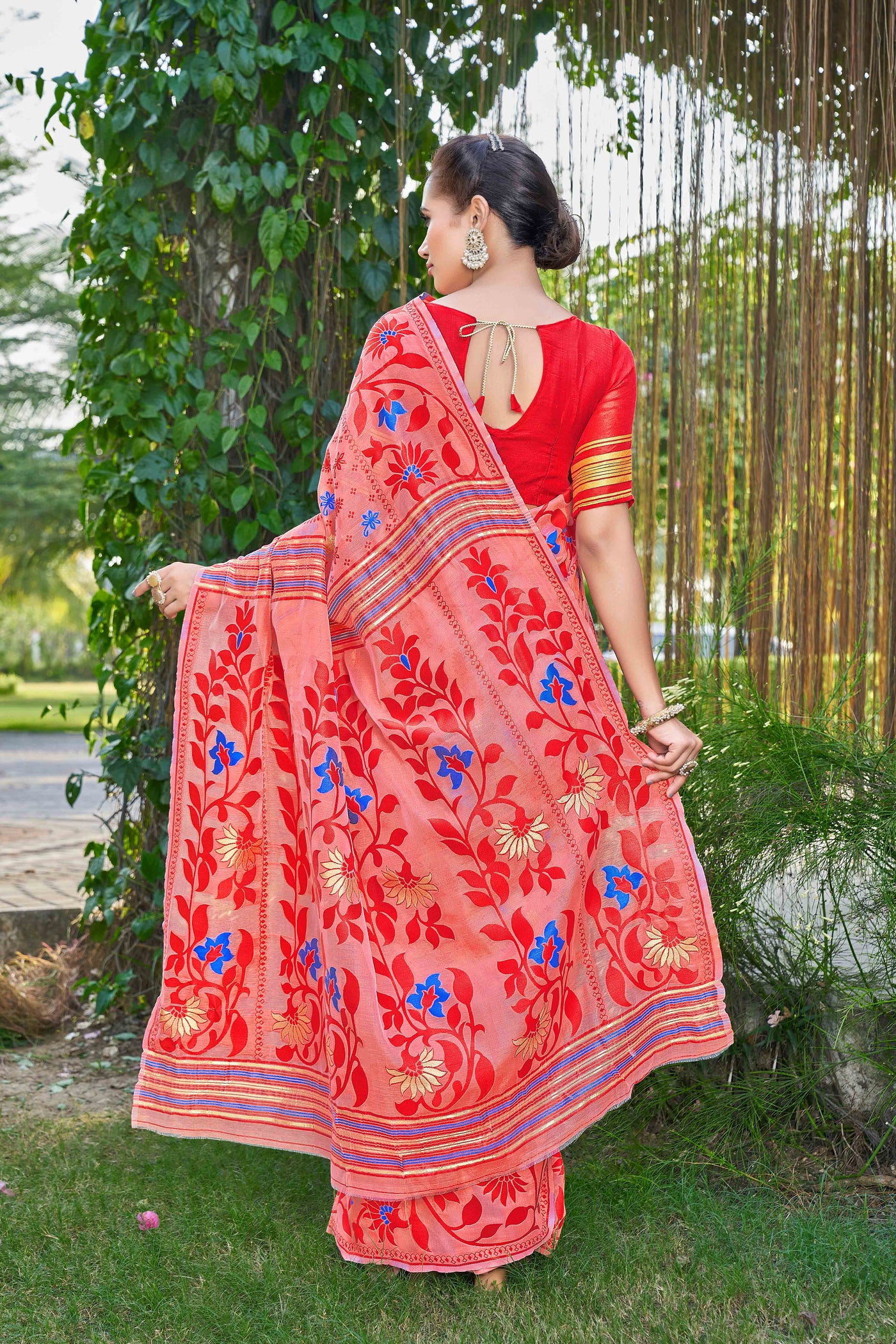 Floral Woven Design Silk Cotton Jamdani Saree