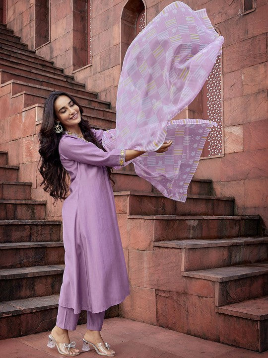 Women Geometric Pleated Mirror Work Kurti with Trousers & With Dupatta