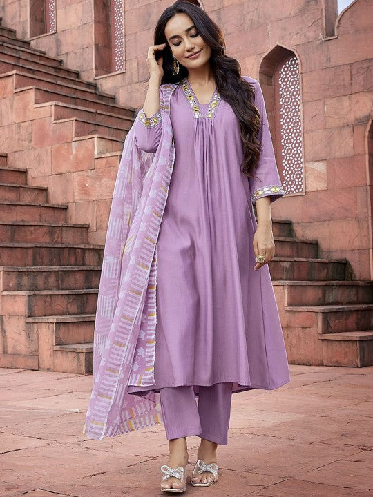 Women Geometric Pleated Mirror Work Kurti with Trousers & With Dupatta