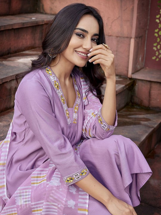 Women Geometric Pleated Mirror Work Kurti with Trousers & With Dupatta