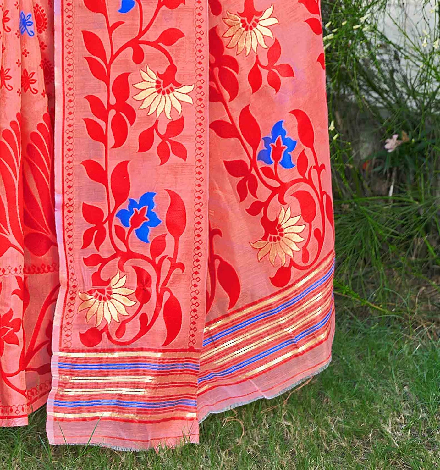 Floral Woven Design Silk Cotton Jamdani Saree