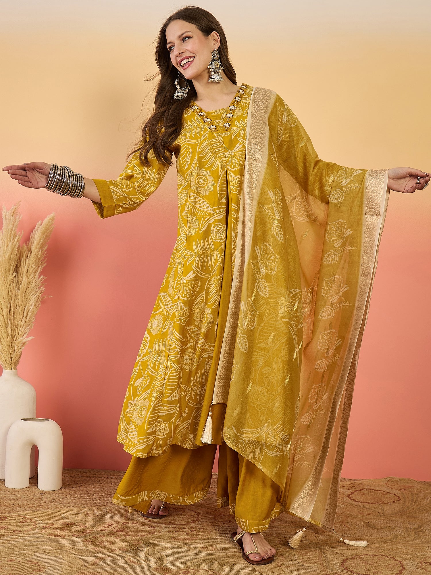 Women Floral Printed & Thread Work Detailed Anarkali Kurta With Palazzo Set
