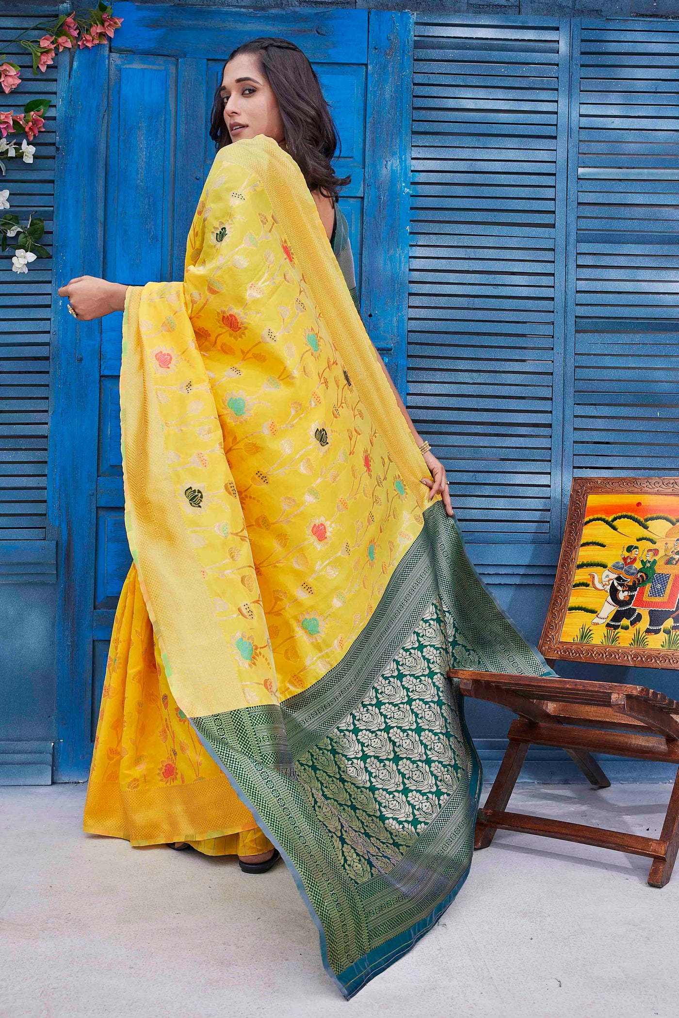 Floral Woven Design Zari Banarasi Saree