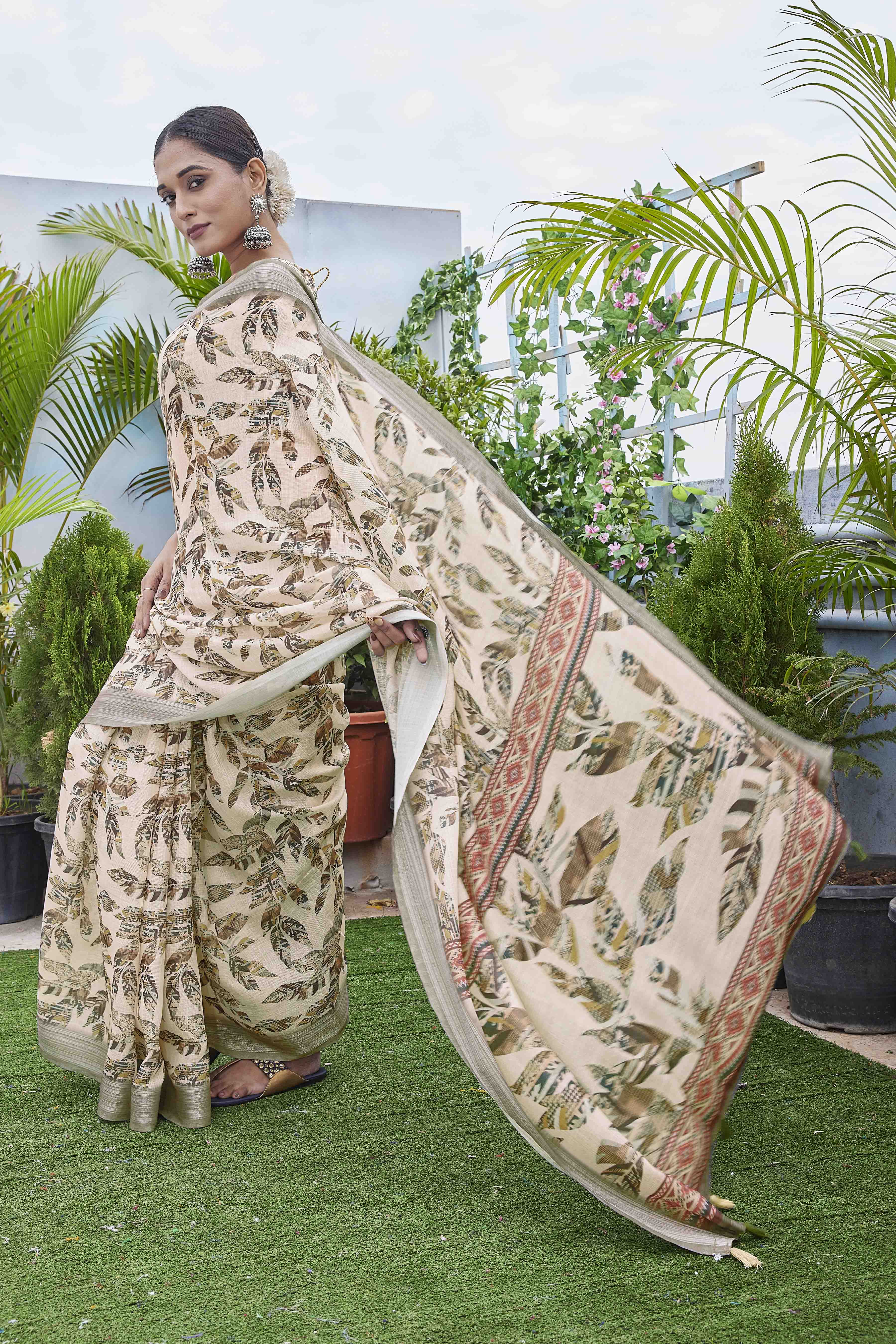DIGITAL PRINT FLORAL COTTON LINEN ZARI BORDER SAREE