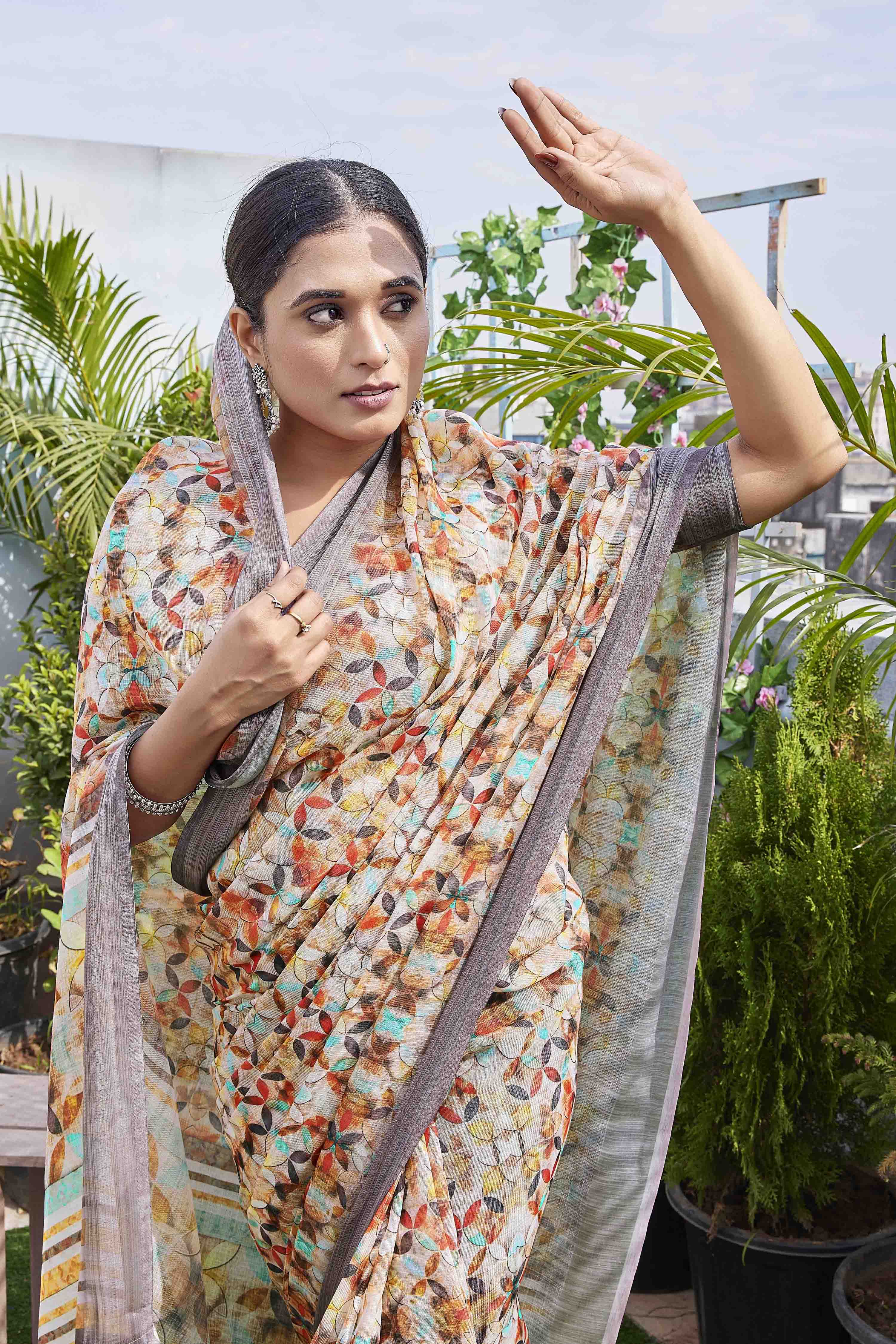 Digital Print Geometric Printed Woven Design Zardozi Saree