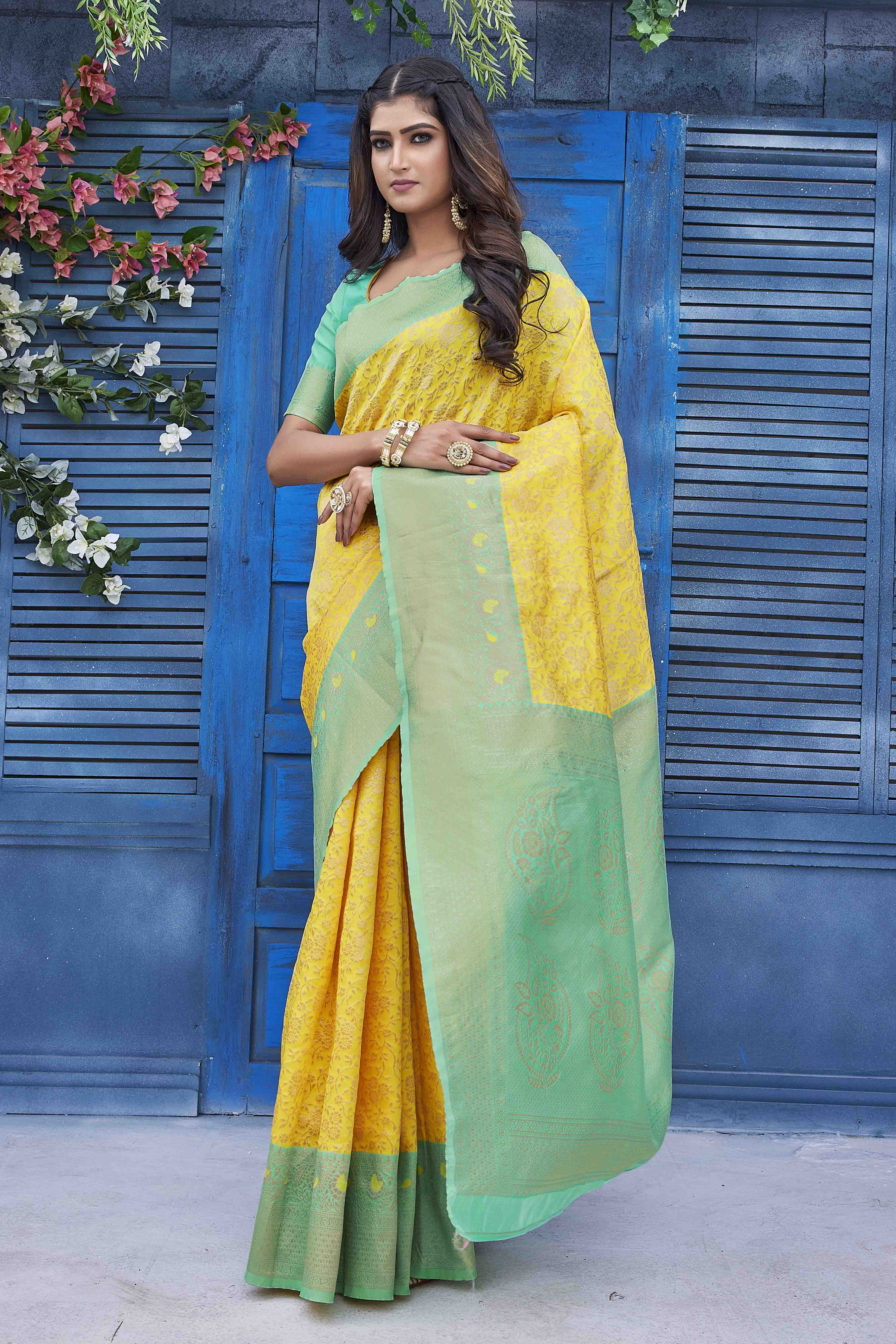 Floral Woven Design Zari Banarasi Saree