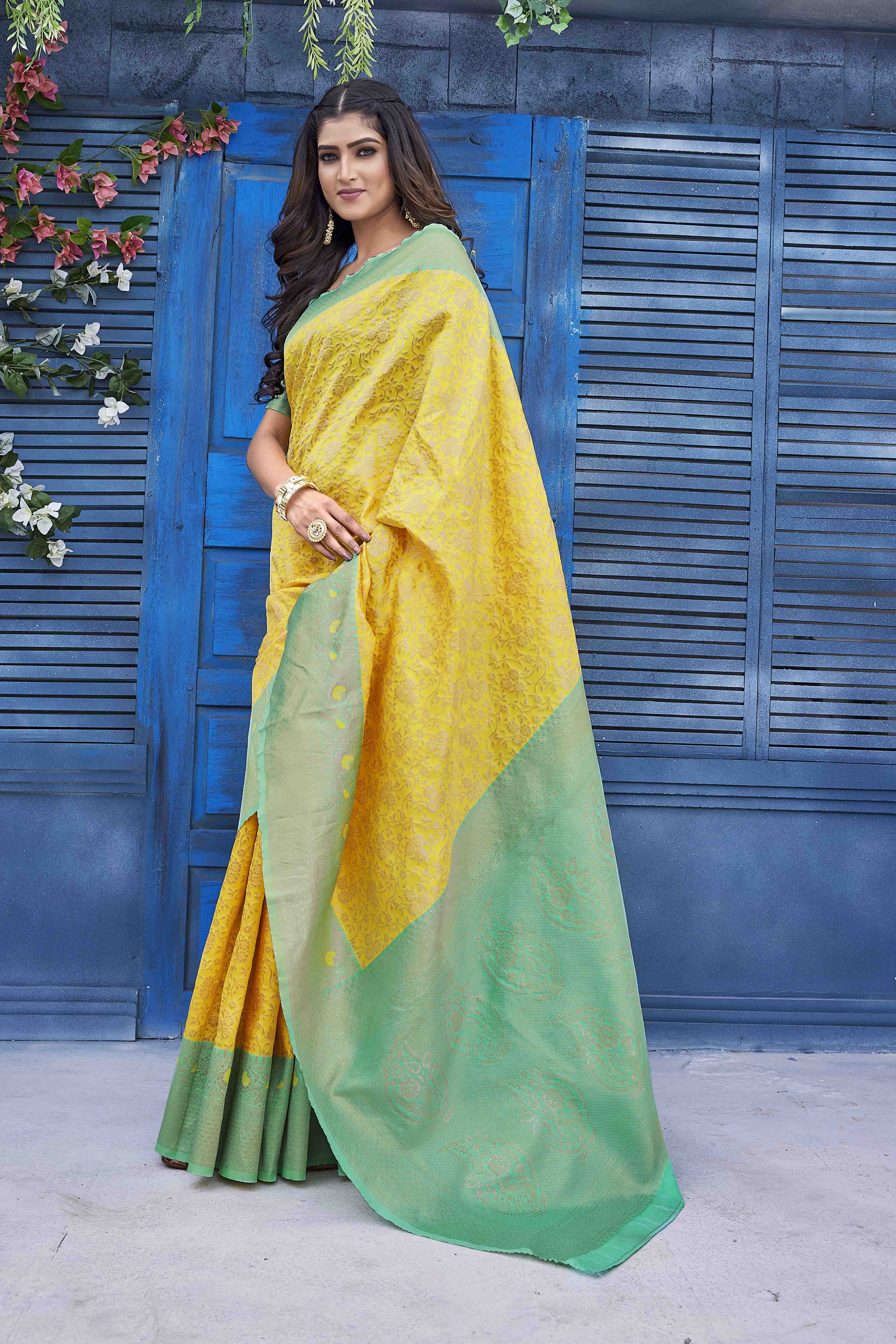 Floral Woven Design Zari Banarasi Saree